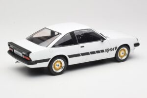 Opel Manta B Sport Weiß MCG 1:18 MCG18237 Metall — Bild 2 von 6