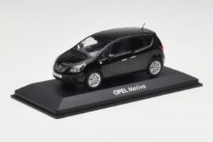 Opel Meriva B Schwarz Minichamps 1:43 400040005 Metall — Bild 2 von 4