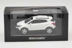 Opel Mokka Weiß Minichamps 1:43 410042100 Metall — Bild 4 von 4