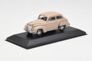 Opel Olympia A Beige Minichamps 1:43 430040404 Metall — Bild 2 von 4
