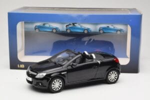 Opel Tigra TwinTop B Schwarz Norev 1:18 183600 Metall — Bild 8 von 8