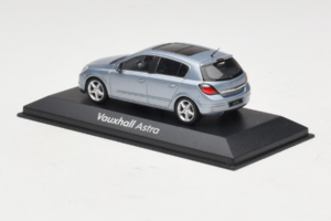 Opel Astra H Blue Metallic Minichamps 1:43 ASTRA004 Metall — Bild 3 von 4
