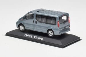 Opel Vivaro A Blaugrau Minichamps 1:43 VIVARO001 Metall — Bild 3 von 4