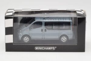 Opel Vivaro A Blaugrau Minichamps 1:43 VIVARO001 Metall — Bild 4 von 4