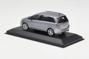 Opel Zafira A OPC Light Blue Metallic Minichamps 1:43 ZAFIRA001 Metall — Bild 3 von 4