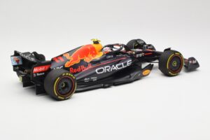 Oracle Red Bull Racing RB18 #11 S. Perez Miami GP 2022 Minichamps 1:18 110220511 Metall — Bild 2 von 6