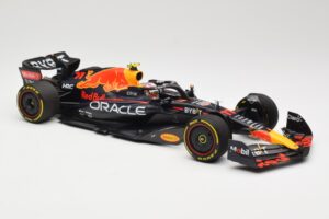 Oracle Red Bull Racing RB18 #11 S. Perez Miami GP 2022 Minichamps 1:18 110220511 Metall — Bild 4 von 6