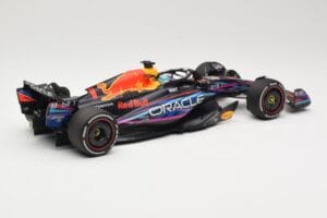 Oracle Red Bull Racing RB19 #1 M. Verstappen Winner Miami GP 2023 Minichamps 1:18 110230501 Metall — Bild 2 von 6