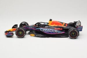 Oracle Red Bull Racing RB19 #1 M. Verstappen Winner Miami GP 2023 Minichamps 1:18 110230501 Metall — Bild 3 von 6