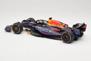Oracle Red Bull Racing RB19 #1 M. Verstappen Winner Miami GP 2023 Minichamps 1:18 110230501 Metall — Bild 5 von 6