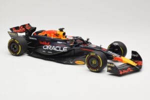 Red Bull Racing RB20 #1 M. Verstappen Winner China GP 2024 Minichamps 1:18 110240501 Metall — Bild 4 von 6