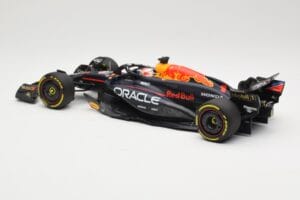 Red Bull Racing RB20 #1 M. Verstappen Winner China GP 2024 Minichamps 1:18 110240501 Metall — Bild 5 von 6