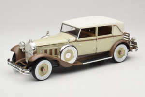 Packard Brewster Weiß Signature Models 1:18 PACKARD001 Metall