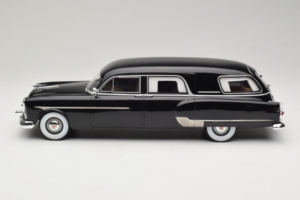 Packard Henney Schwarz BoS Models 1:18 BOS342 Metall — Bild 3 von 6
