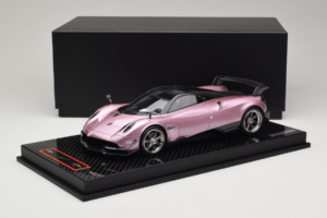 Pagani Huayra BC Pearl Pink AB Models 1:18 REMC032 Resin — Bild 7 von 7