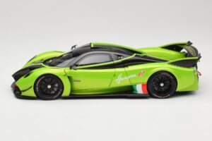 Pagani Huayra R Grün LCD 1:18 LCD18012-GR Metall — Bild 4 von 8