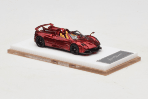 Pagani Huayra Roadster Tricolore Rot Henson & Heaven 1:64 PHRTR01 Metall — Bild 4 von 7