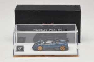 Pagani Zonda Tricolore Exposed Carbon Blau Henson & Heaven 1:64 PZTECB01 Metall — Bild 7 von 7