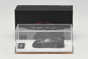 Pagani Zonda Tricolore Exposed Carbon Henson & Heaven 1:64 PZTEC01 Metall — Bild 7 von 7