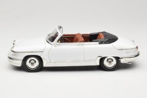Panhard PL17 Cabriolet Weiß Solido 1:18 8174 Metall — Bild 4 von 8