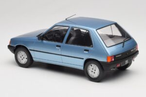 Peugeot 205 Blau MCG 1:18 MCG18491 Metall — Bild 5 von 6