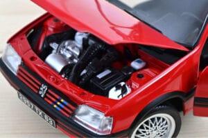 Peugeot 205 GTi 1.9 PTS Deco Vallelunga Rot Norev 1:18 184846 Metall — Bild 3 von 3