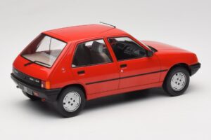 Peugeot 205 Rot MCG 1:18 MCG18492 Metall — Bild 2 von 6