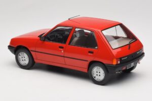 Peugeot 205 Rot MCG 1:18 MCG18492 Metall — Bild 5 von 6