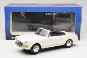 Peugeot 404 Cabriolet Weiss Norev 1:18 184746 Metall — Bild 8 von 8