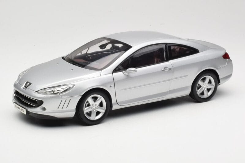 Peugeot 407 Coupe Silber Norev 1:18 184747 Metall