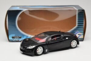 Peugeot RC Pique Schwarz Solido 1:18 8147 Metall — Bild 8 von 8