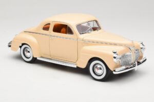 Plymouth Coupe Beige Road Signature 1:18 92398 Metall — Bild 6 von 8