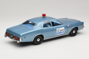Plymouth Fury Beverly Hills PD Blau GreenLight 1:18 19069 Metall — Bild 3 von 8