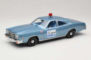 Plymouth Fury Beverly Hills PD Blau GreenLight 1:18 19069 Metall