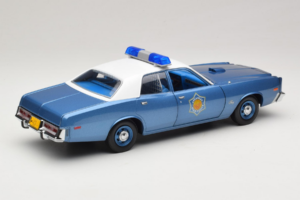 Plymouth Fury Police Pursuit Smokey and the Bandit GreenLight 1:18 19044 Metall — Bild 3 von 8
