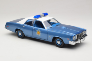 Plymouth Fury Police Pursuit Smokey and the Bandit GreenLight 1:18 19044 Metall — Bild 6 von 8
