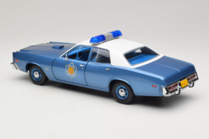 Plymouth Fury Police Pursuit Smokey and the Bandit GreenLight 1:18 19044 Metall — Bild 7 von 8