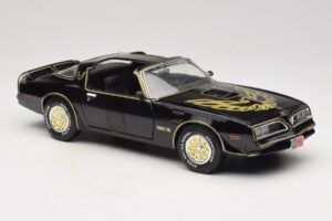 Pontiac Firebird Trans Am SE Smokey and the Bandit Joyride 1:18 33121 Metall — Bild 6 von 8