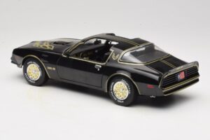 Pontiac Firebird Trans Am SE Smokey and the Bandit Joyride 1:18 33121 Metall — Bild 7 von 8
