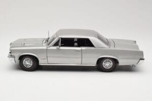 Pontiac GTO Silber Sun Star 1:18 1821 Metall — Bild 4 von 8