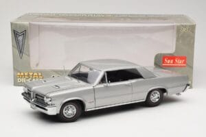 Pontiac GTO Silber Sun Star 1:18 1821 Metall — Bild 8 von 8