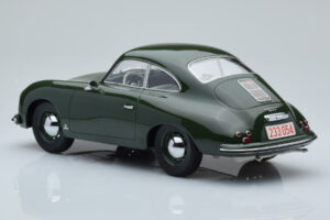 Porsche 356 Grün Norev 1:18 187453 Metall — Bild 5 von 6
