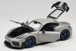 Porsche 718 Cayman 982 GT4 RS Weissach Package Chalk Norev 1:18 187253 Metall — Bild 3 von 8