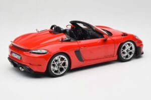 Porsche 718 Spyder RS Guards Red Norev 1:18 187271 Metall — Bild 3 von 8