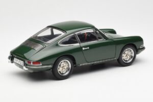 Porsche 901 Grün CMC 1:18 M-067B Metall — Bild 2 von 6