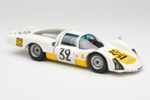 Porsche 906LH #32 Porsche System Engineering G. Schutz / P. De Klerk 24 Hours of Le Mans 1966 Minichamps 1:18 100666132 Metal — Bild 6 von 8