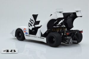 Porsche 908/02 #48 S. McQueen / P. Revson 12 Hours of Sebring 2nd Place Post Race Version 1970 AUTOart 1:18 87072 Metall — Bild 5 von 8
