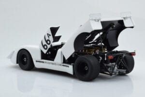 Porsche 908/02 #66A S. McQueen Holtville 1970 AUTOart 1:18 87073 Metall — Bild 3 von 8