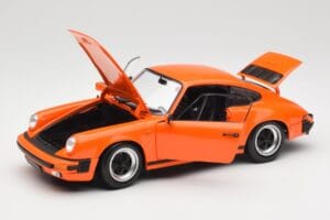 Porsche 911 930 Carrera 3.2 Signal Orange Minichamps 1:18 100063025 Metall — Bild 2 von 8