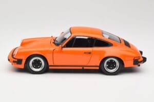 Porsche 911 930 Carrera 3.2 Signal Orange Minichamps 1:18 100063025 Metall — Bild 4 von 8
